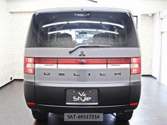 Mitsubishi DELICA 2011-09 8870822-2