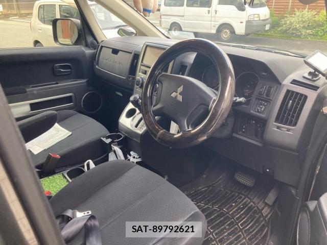 Mitsubishi DELICA 2014-01 8870823-11