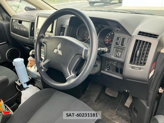 Mitsubishi DELICA 2013-09 8879470-15