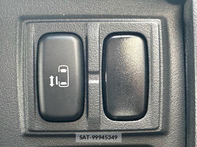 Mitsubishi DELICA 2014-07 8879468-5