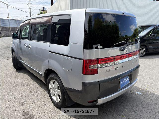 Mitsubishi DELICA 2011-08 8883523-3