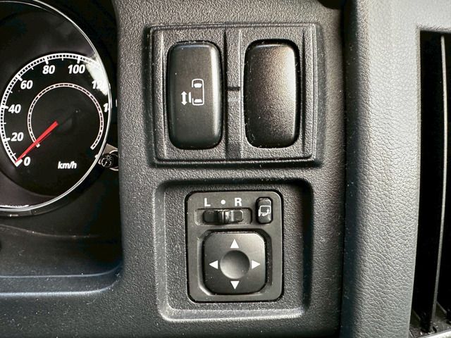 Mitsubishi DELICA 2010-01 1006789-7