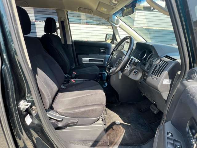 Mitsubishi DELICA 2016-07 1071514-9