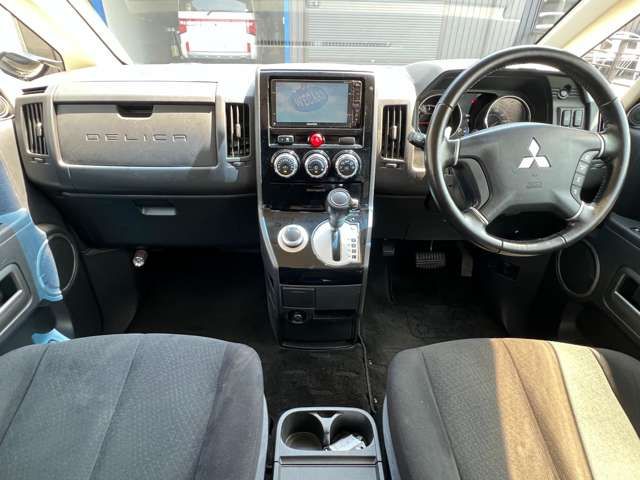 Mitsubishi DELICA 2016-07 1071514-18