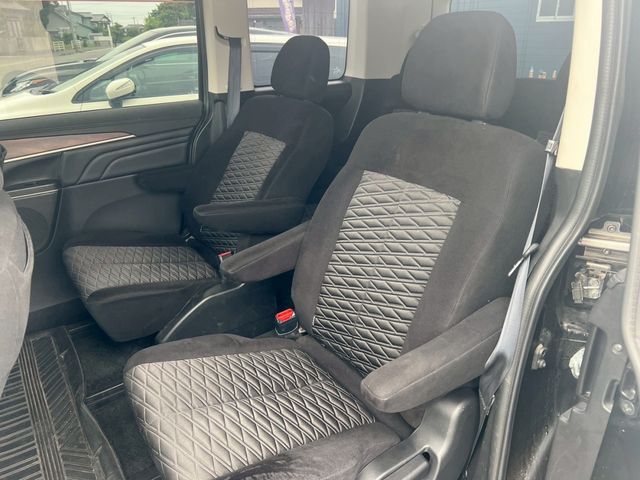 Mitsubishi DELICA 2019-03 1085189-14