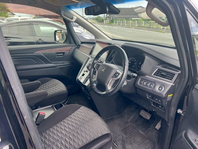 Mitsubishi DELICA 2019-03 1085189-1