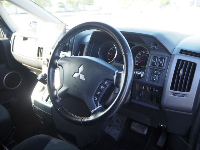 Mitsubishi DELICA 2013-12 1227712-1