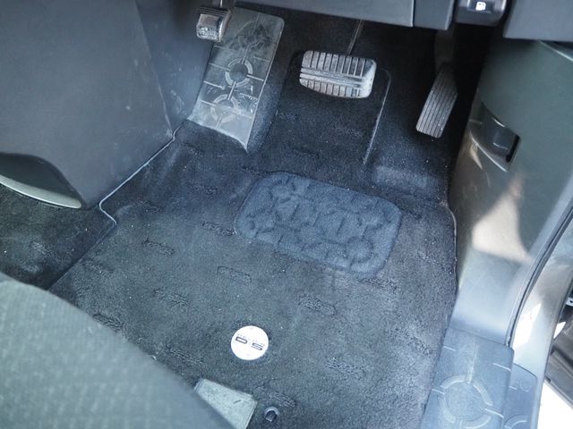 Mitsubishi DELICA 2013-12 1227712-21