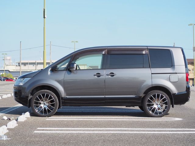 Mitsubishi DELICA 2013-12 1227712-8