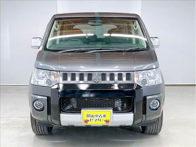Mitsubishi DELICA 2018-05 1472065-2