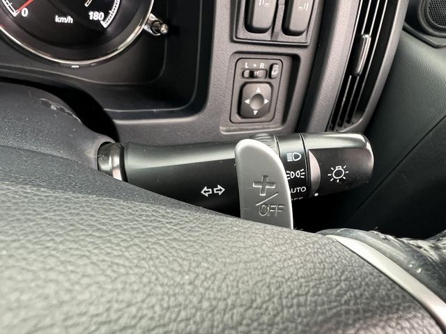 Mitsubishi DELICA 2011-02 1488988-12