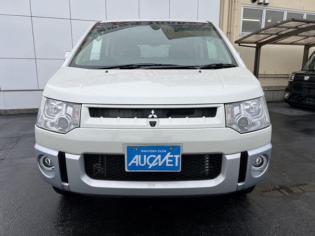 Mitsubishi DELICA 2011-02 1488988-1