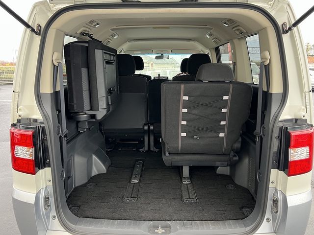 Mitsubishi DELICA 2011-02 1488988-20