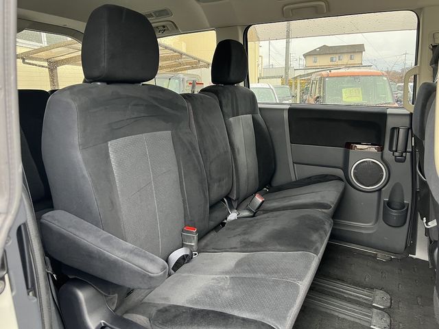 Mitsubishi DELICA 2011-02 1488988-22