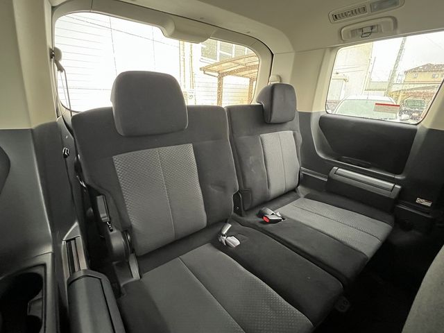 Mitsubishi DELICA 2011-02 1488988-23