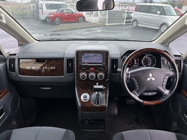 Mitsubishi DELICA 2011-02 1488988-6