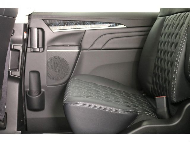 Mitsubishi DELICA 2025-01 1624465-16