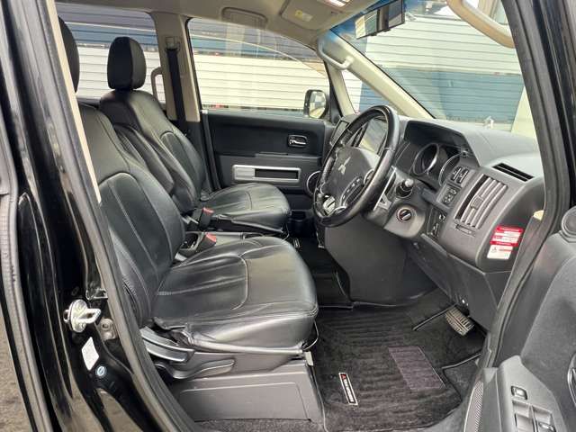 Mitsubishi DELICA 2014-04 2208162-8