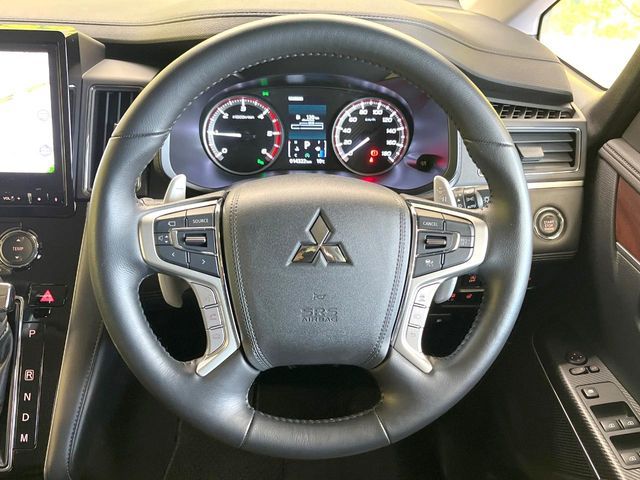 Mitsubishi DELICA 2024-06 3713989-13