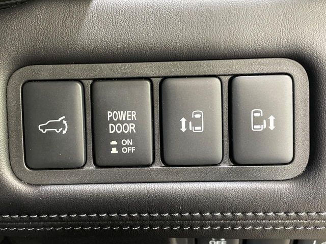 Mitsubishi DELICA 2024-06 3767793-4