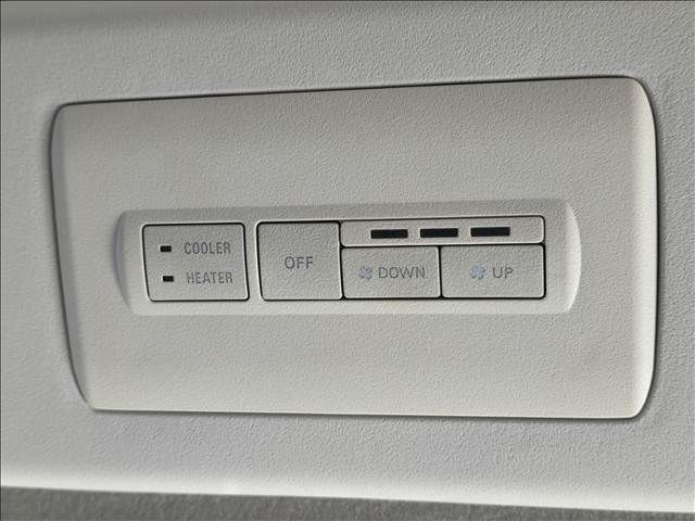 Mitsubishi DELICA 2011-07 3767823-11