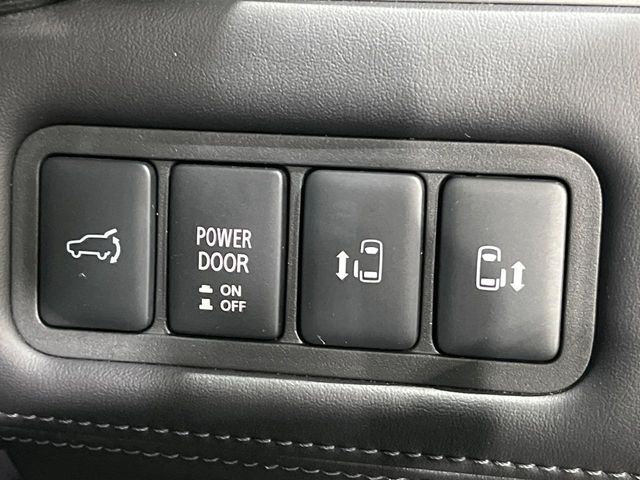 Mitsubishi DELICA 2024-03 4041054-5