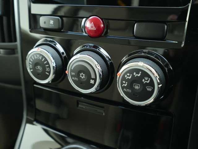 Mitsubishi DELICA 2016-09 4041077-13