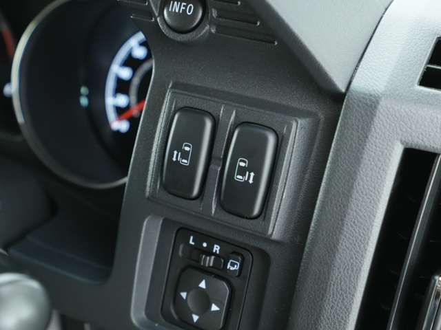Mitsubishi DELICA 2016-09 4041077-8