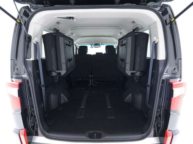 Mitsubishi DELICA 2024-09 4323004-9
