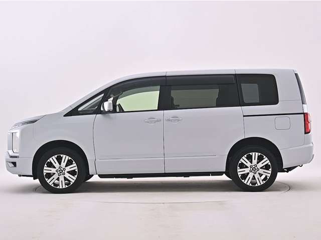 Mitsubishi DELICA 2024-09 4323006-2