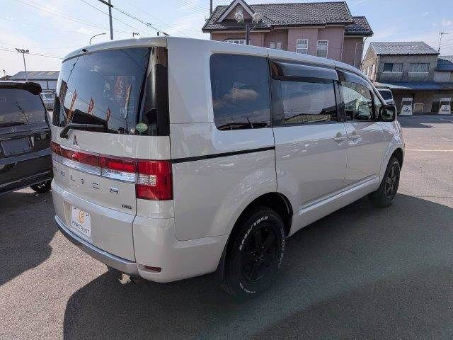 Mitsubishi DELICA 2018-09 4323033-18