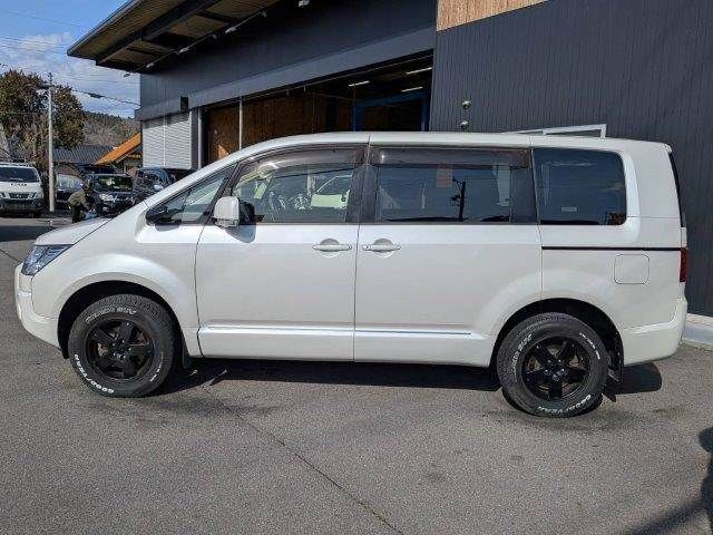 Mitsubishi DELICA 2018-09 4323033-21