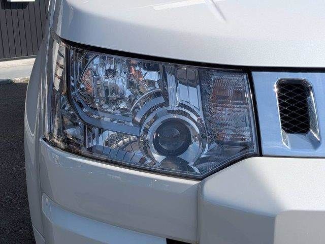 Mitsubishi DELICA 2018-09 4323033-23