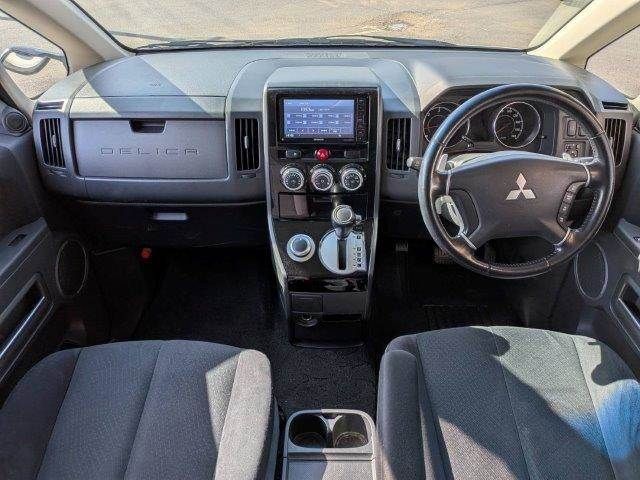 Mitsubishi DELICA 2018-09 4323033-2