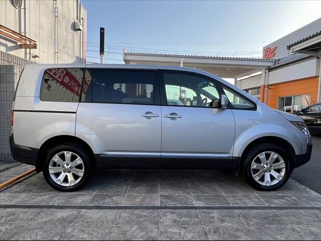 Mitsubishi DELICA 2009-07 4323038-11