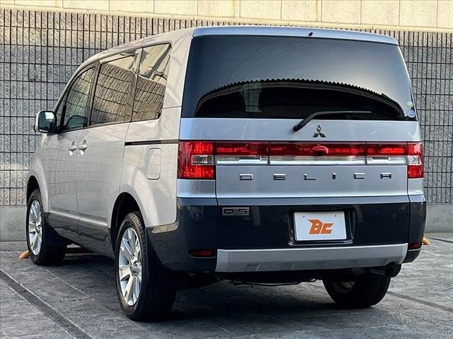 Mitsubishi DELICA 2009-07 4323038-12