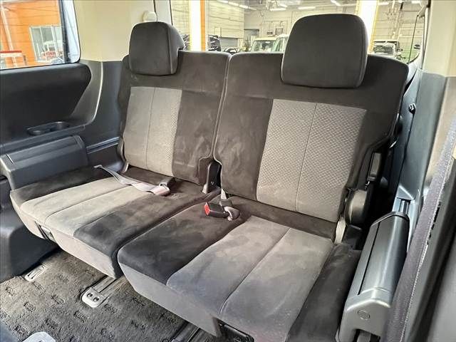 Mitsubishi DELICA 2009-07 4323038-20