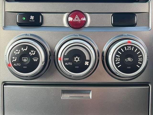 Mitsubishi DELICA 2009-07 4323038-23