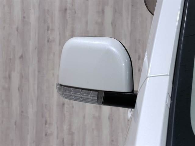 Mitsubishi DELICA 2015-02 4590879-25