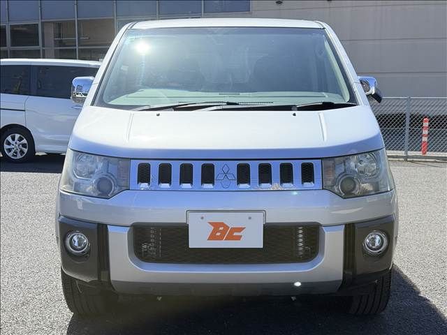 Mitsubishi DELICA 2011-09 4590890-20