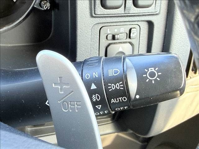 Mitsubishi DELICA 2011-09 4590890-26