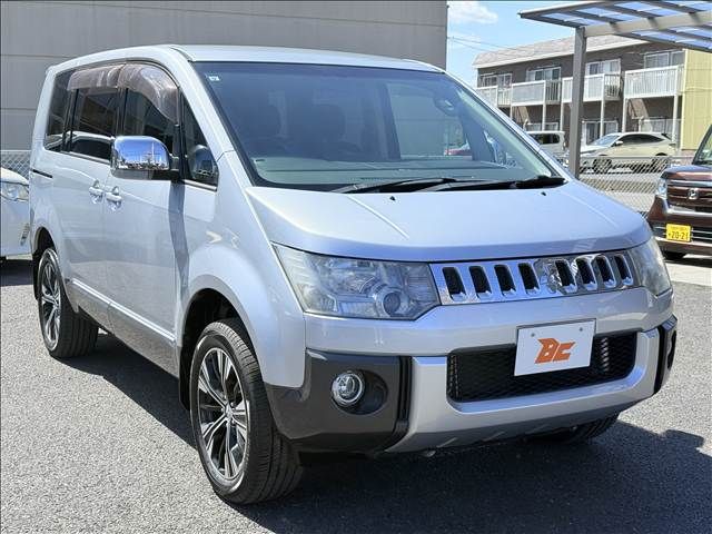 Mitsubishi DELICA 2011-09 4590890-4