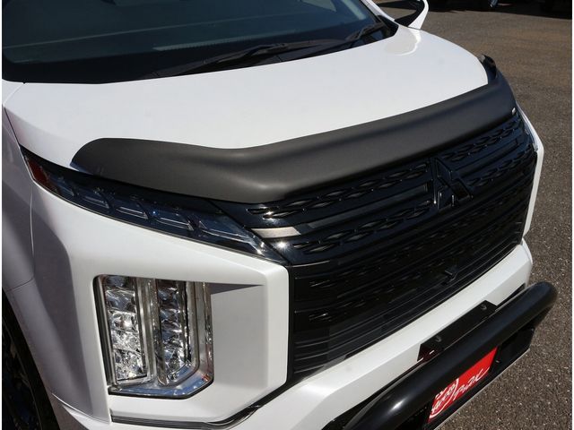 Mitsubishi DELICA 2023-03 4590802-27