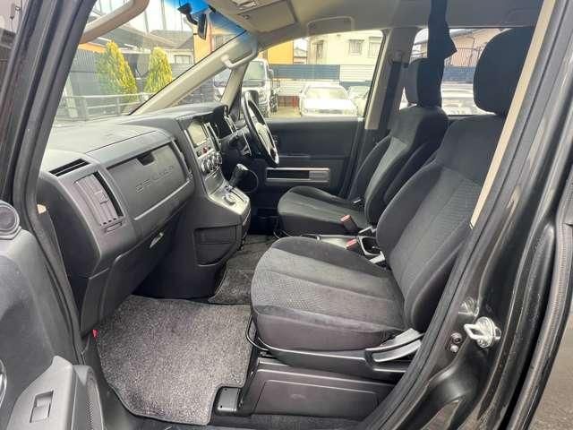 Mitsubishi DELICA 2013-09 4752947-9