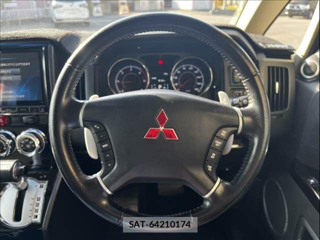 Mitsubishi DELICA 2015-10 4938508-11