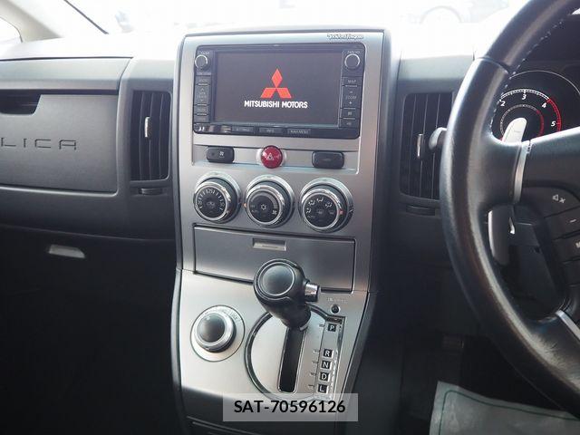 Mitsubishi DELICA 2013-02 5866650-26