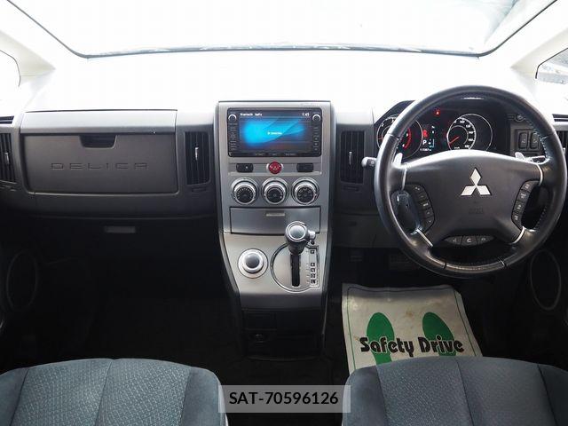 Mitsubishi DELICA 2013-02 5866650-5