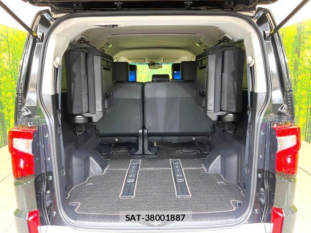 Mitsubishi DELICA 2022-05 5866529-10