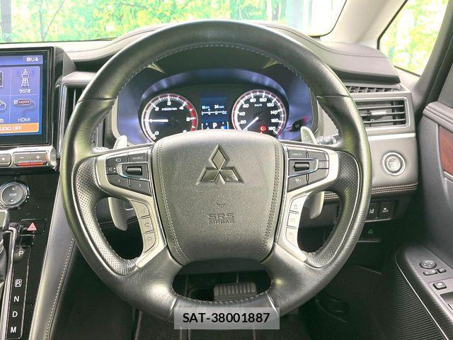 Mitsubishi DELICA 2022-05 5866529-11
