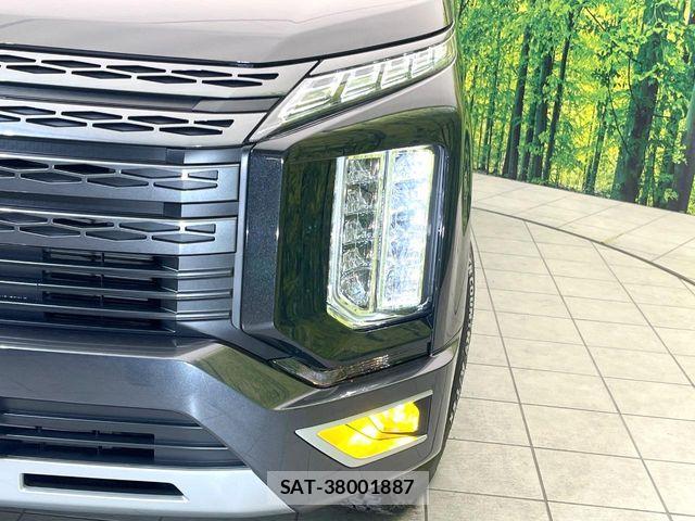 Mitsubishi DELICA 2022-05 5866529-12
